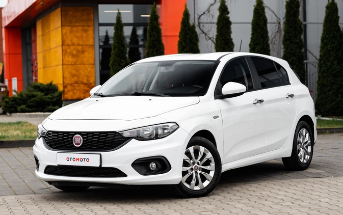 Fiat Tipo cena 43900 przebieg: 78000, rok produkcji 2019 z Radom małe 667